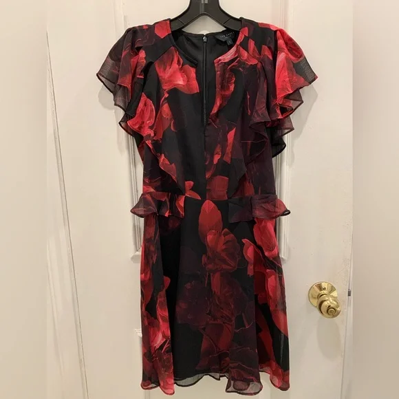 Ted Baker London Bretaah mini dress. Size Ted 1 (4 U.S.) - Picture 5 of 8